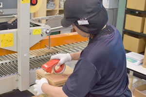 仕分け梱包作業